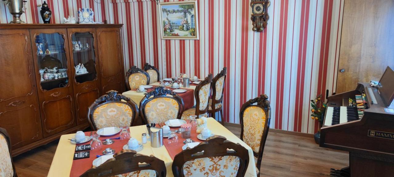 Pension Ramona - Hotel Garni Bad Soden-Salmünster Buitenkant foto